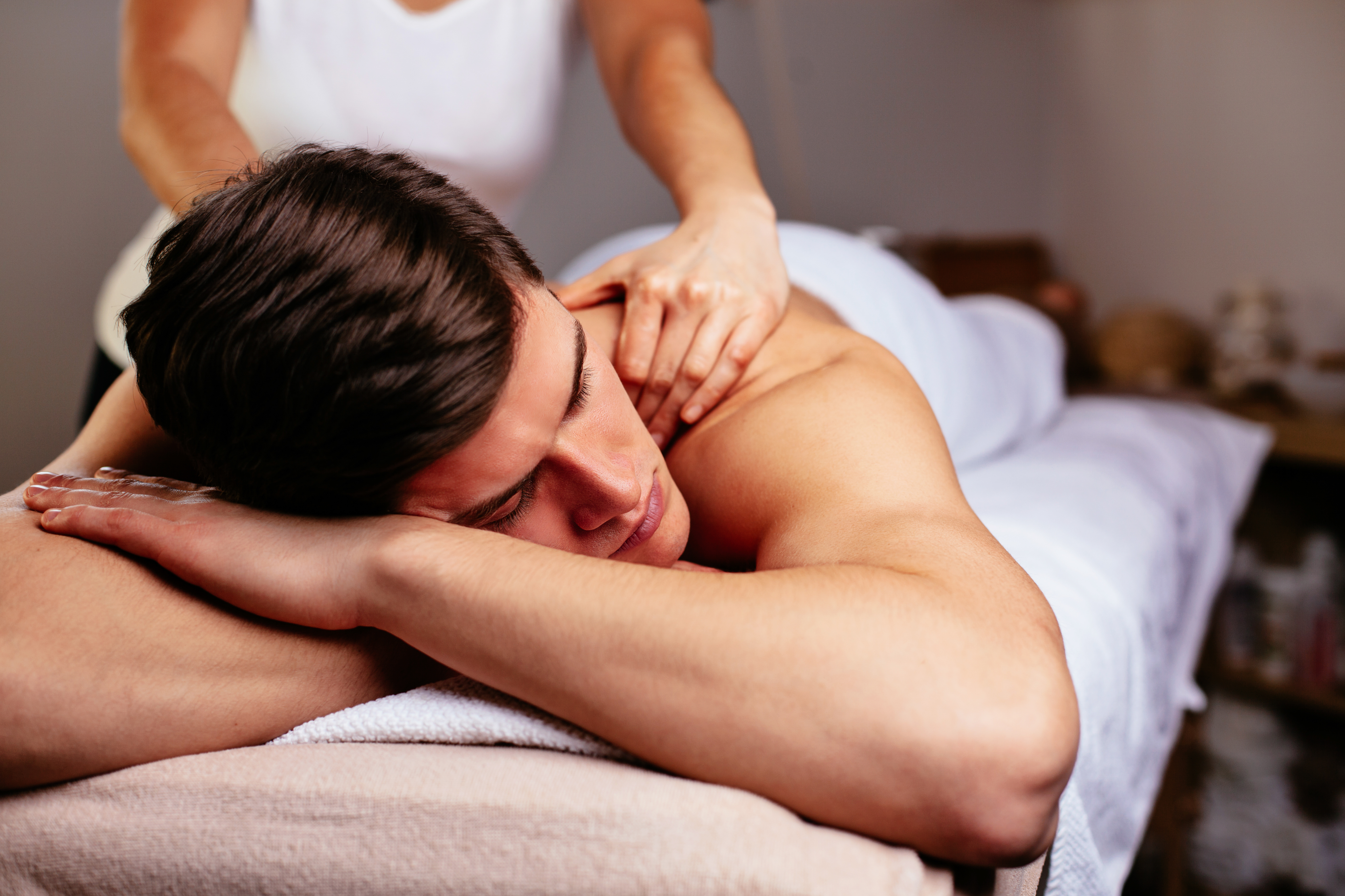 Malesportsmassagephclinic PhClinic