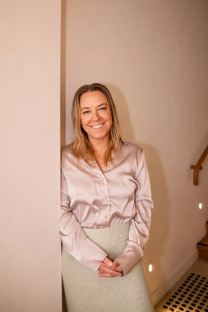 Rebecca Sharp-Psychotherapist-Hypnotherapist